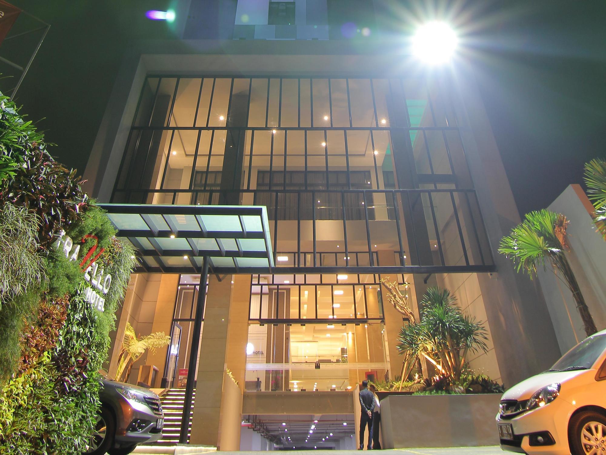 Travello Hotel Bandung Exterior foto